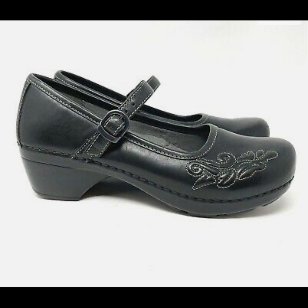 Dansko NWOT Savannah Black Embossed Leather Mary Jane Clogs
